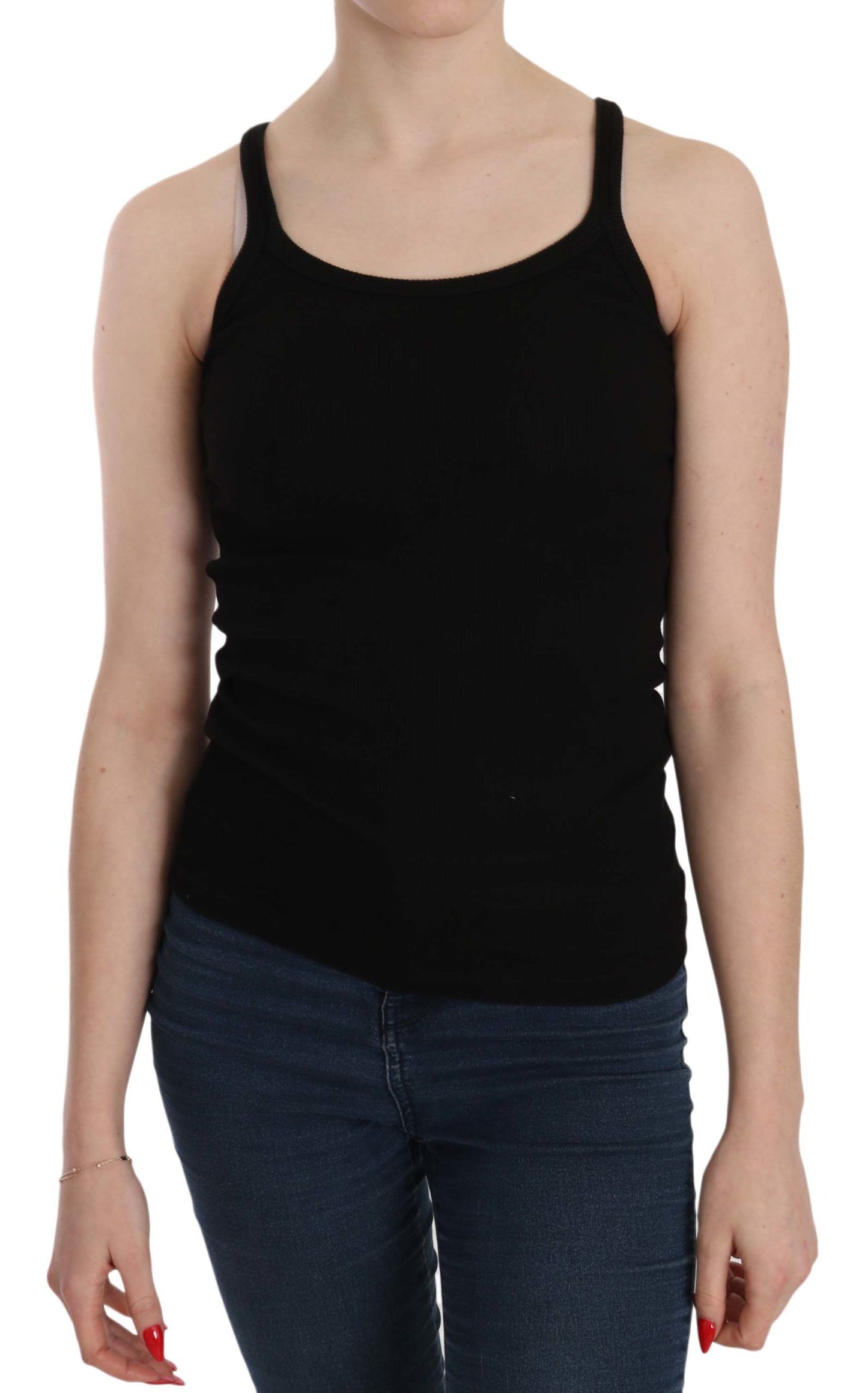 Blusa negra sin mangas con tirantes finos