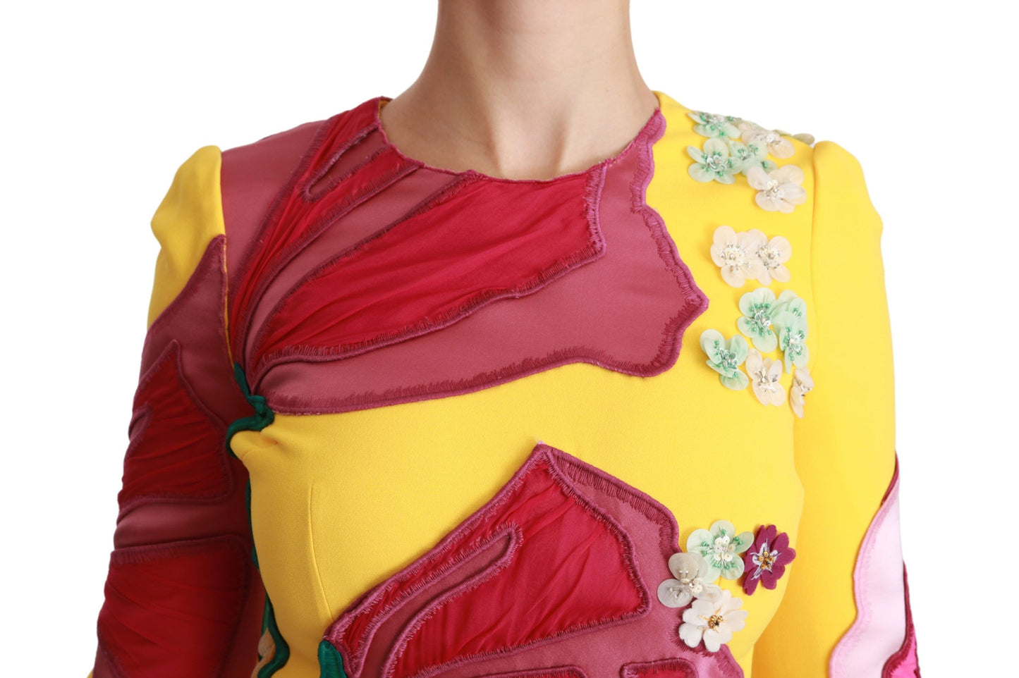 Vestido tubo ajustado con cristales y flores amarillo