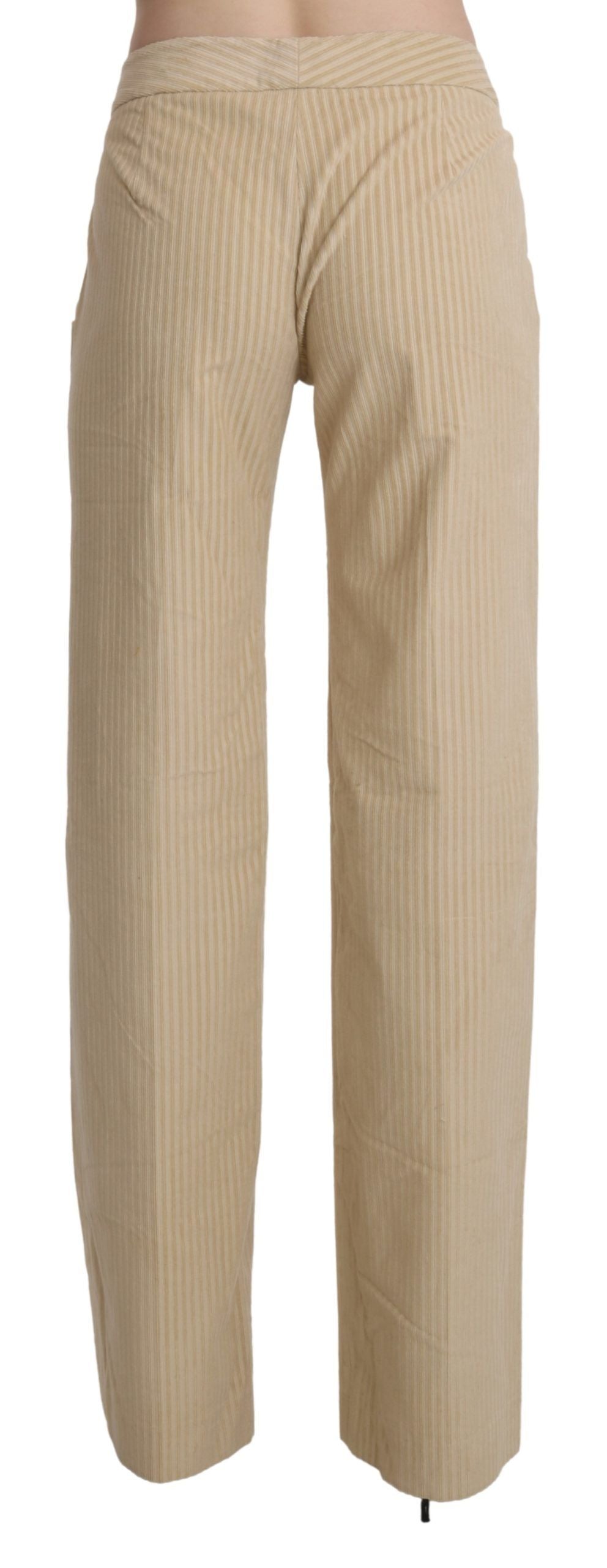 Pantaloni beige a gamba larga svasati a vita alta