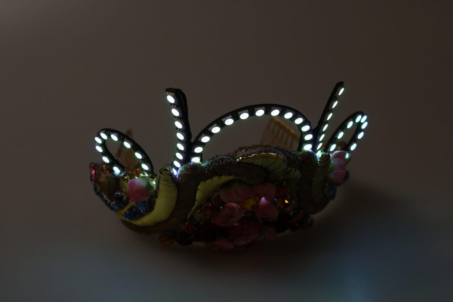 Dolce & Gabbana atemberaubendes Kristall-Diadem Tiara - Gold Mehrfarbig