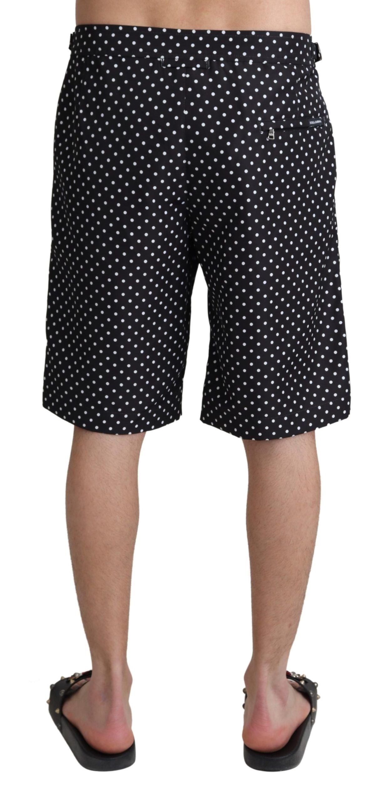 Schwarze Beachwear-Shorts mit Polka Dots und Badebekleidung