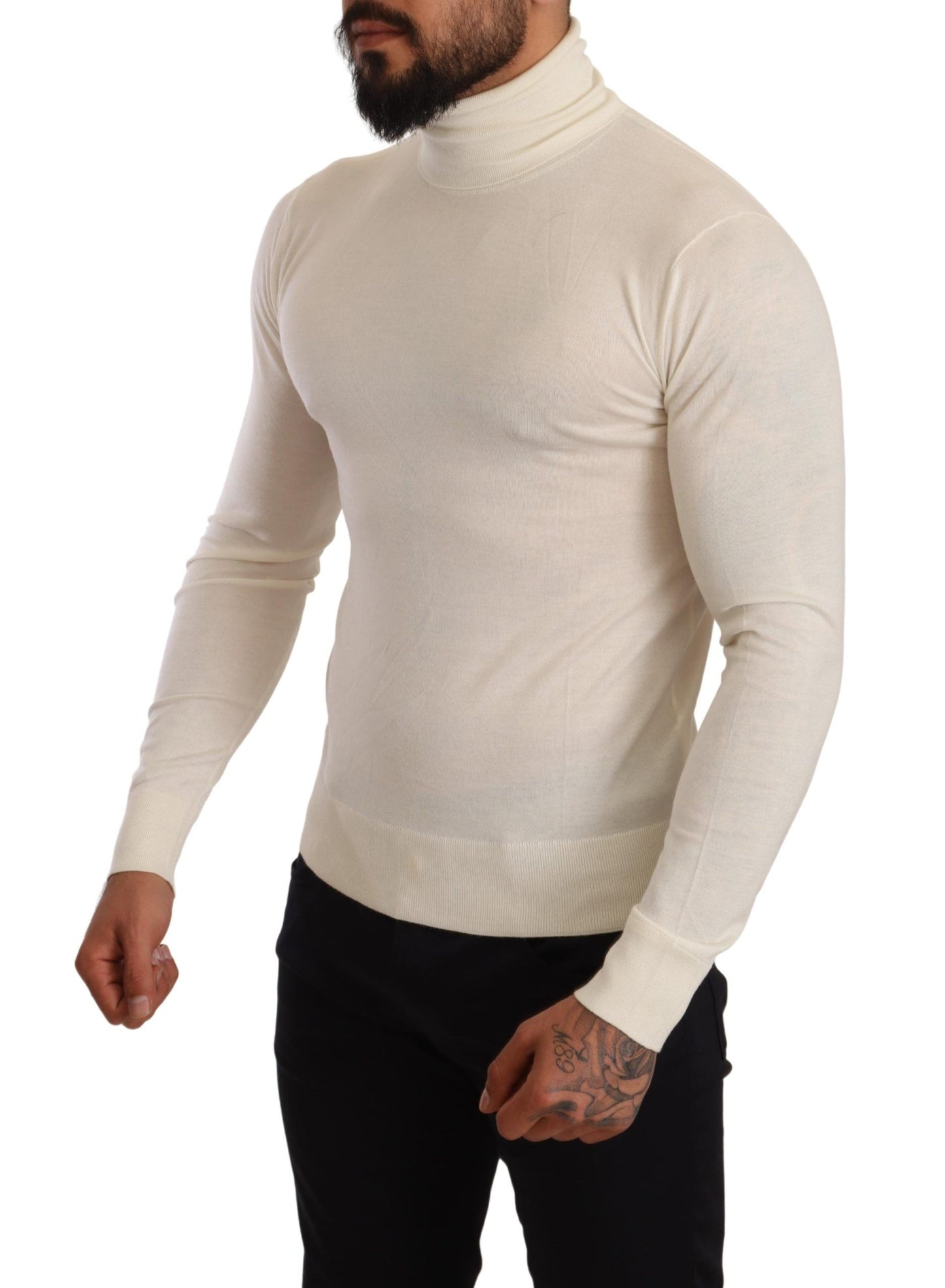 Jersey de cuello alto de cachemira color crema