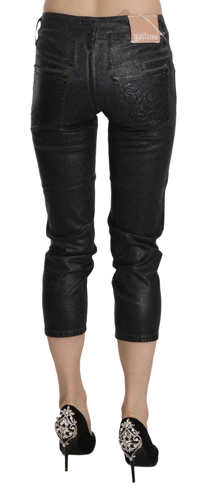 Pantalones vaqueros cortos de pierna delgada y cintura media lavados negros