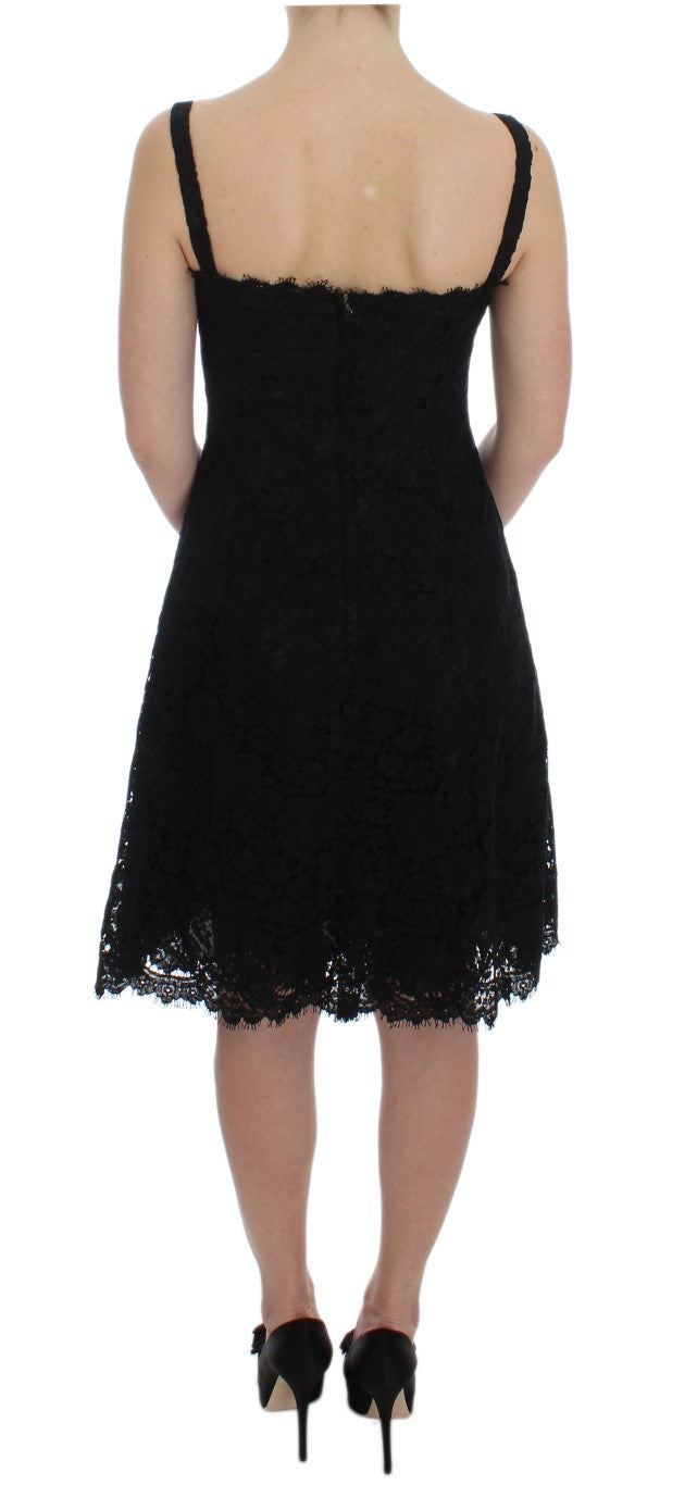 Vestido recto hasta la rodilla con encaje floral negro