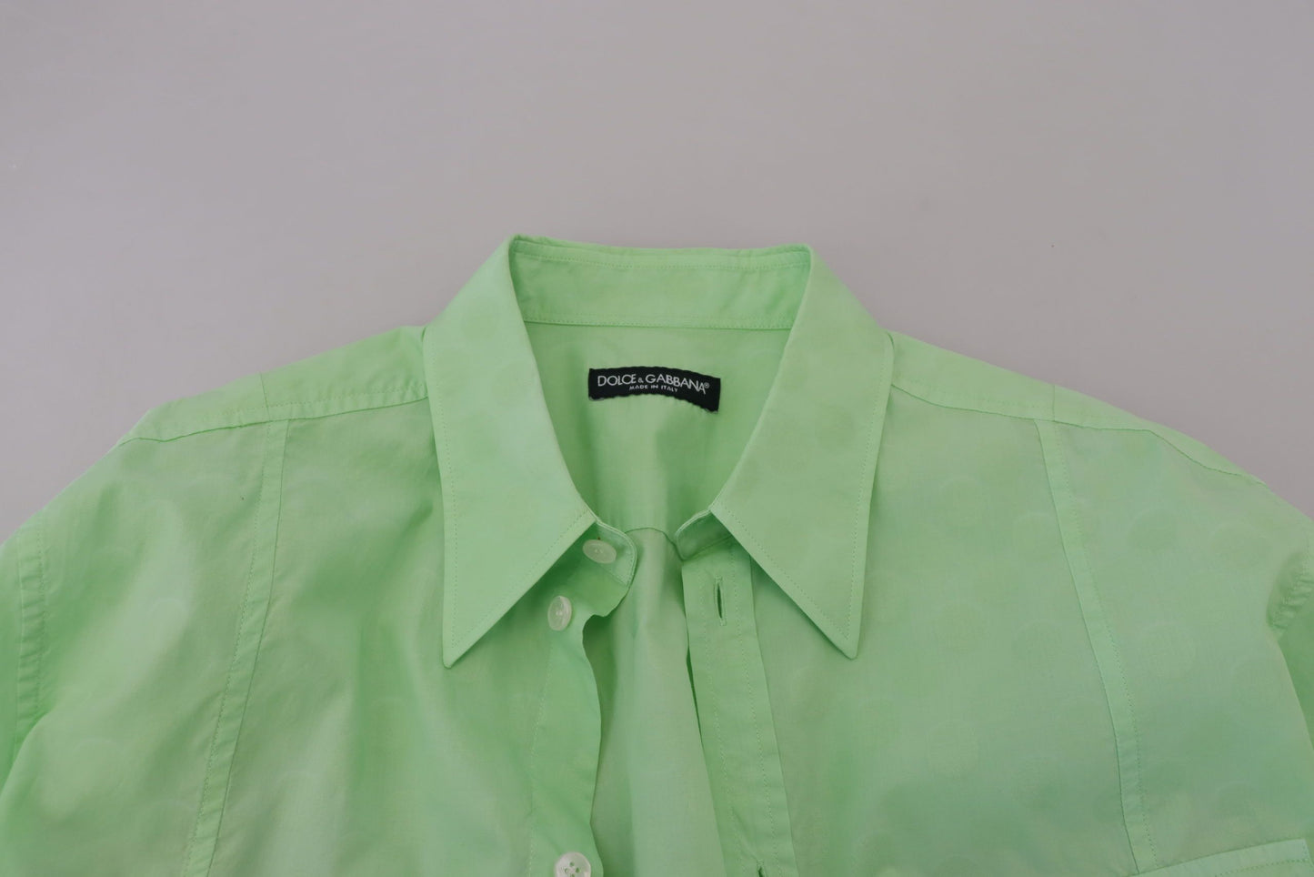 Camisa con botones de manga larga verde menta