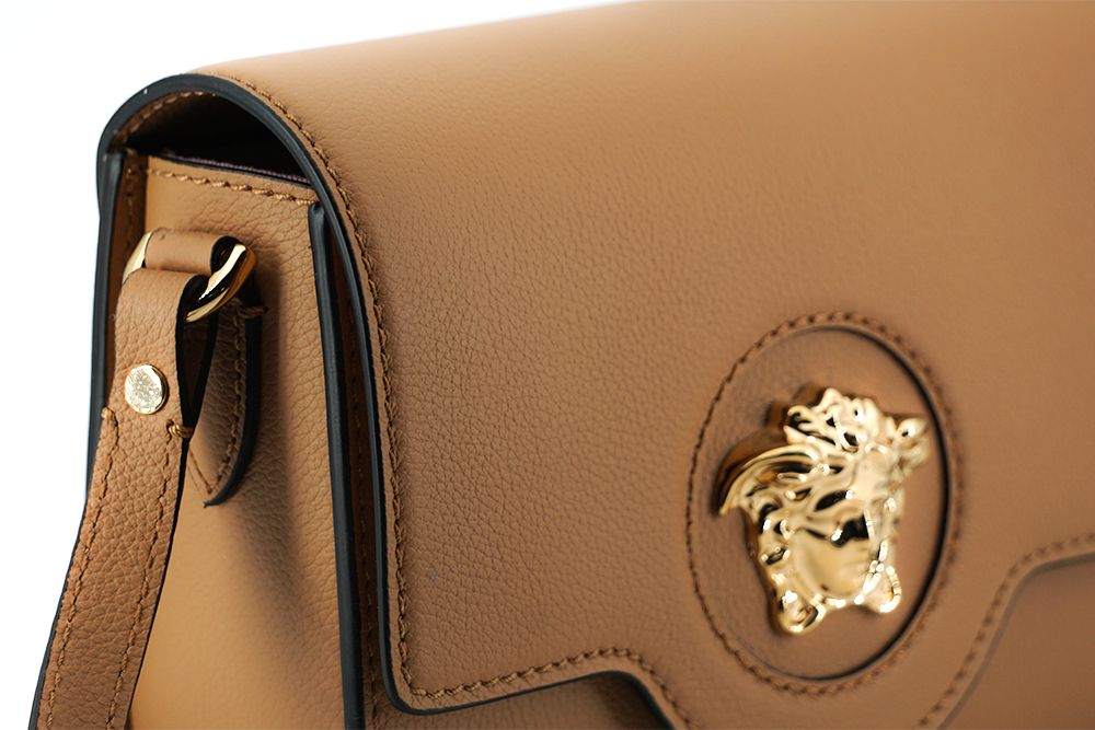 Bolso de hombro de piel de becerro marrón