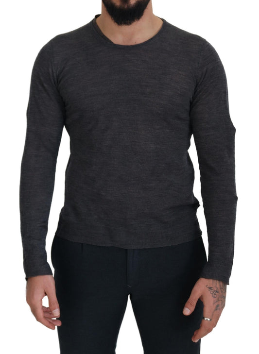 Jersey gris con cuello redondo