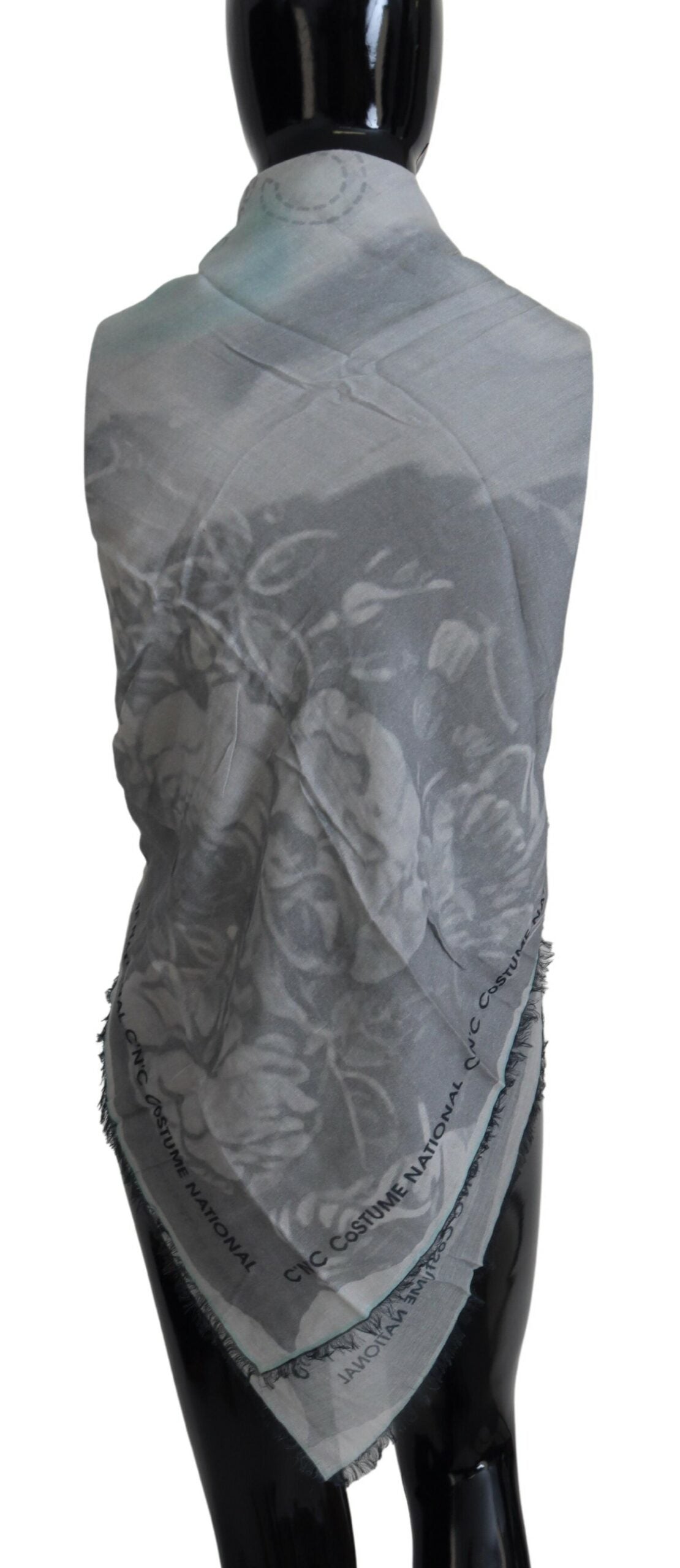 Sciarpa con frange e foulard con stampa grigia