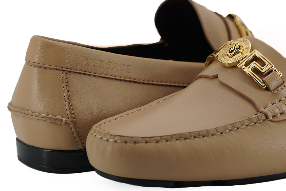 Zapatos mocasines de piel de becerro beige