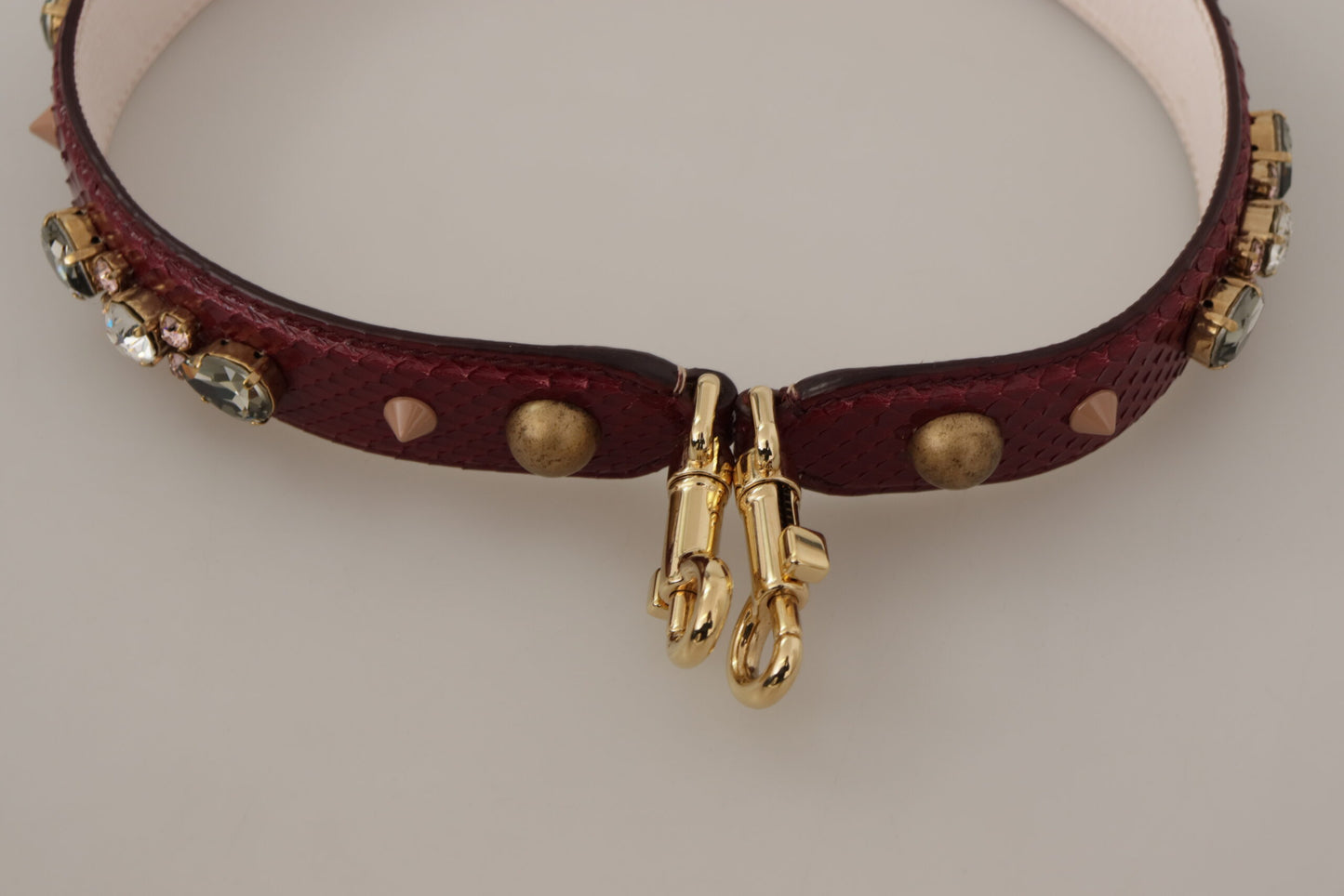 Borsa a tracolla in pelle bordeaux con cristalli