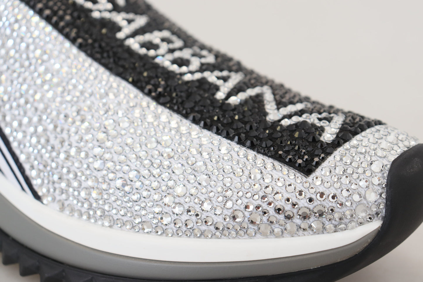 Dolce & Gabbana – Glitzernde Sneaker aus silbernem Strass