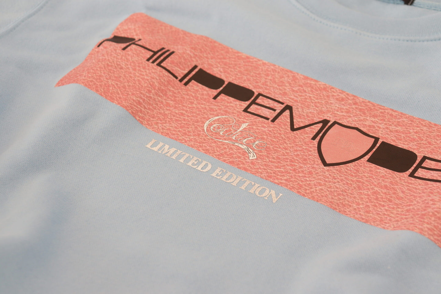 Maglione a maniche lunghe stampato con logo azzurro