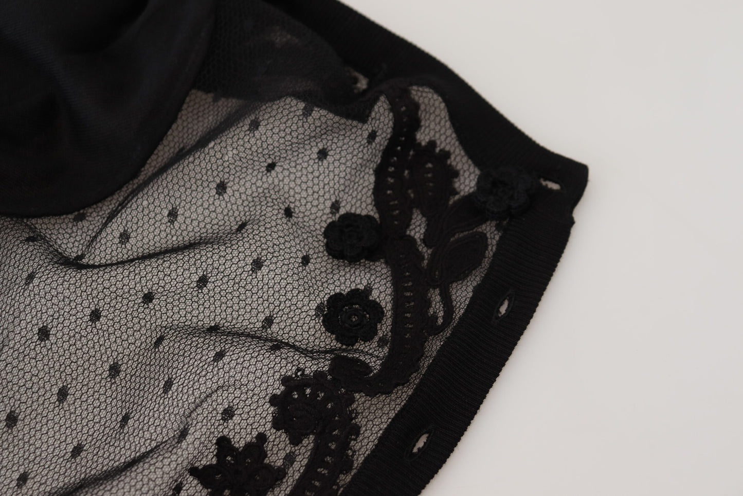 Maglione cardigan con bottoni in pizzo floreale nero