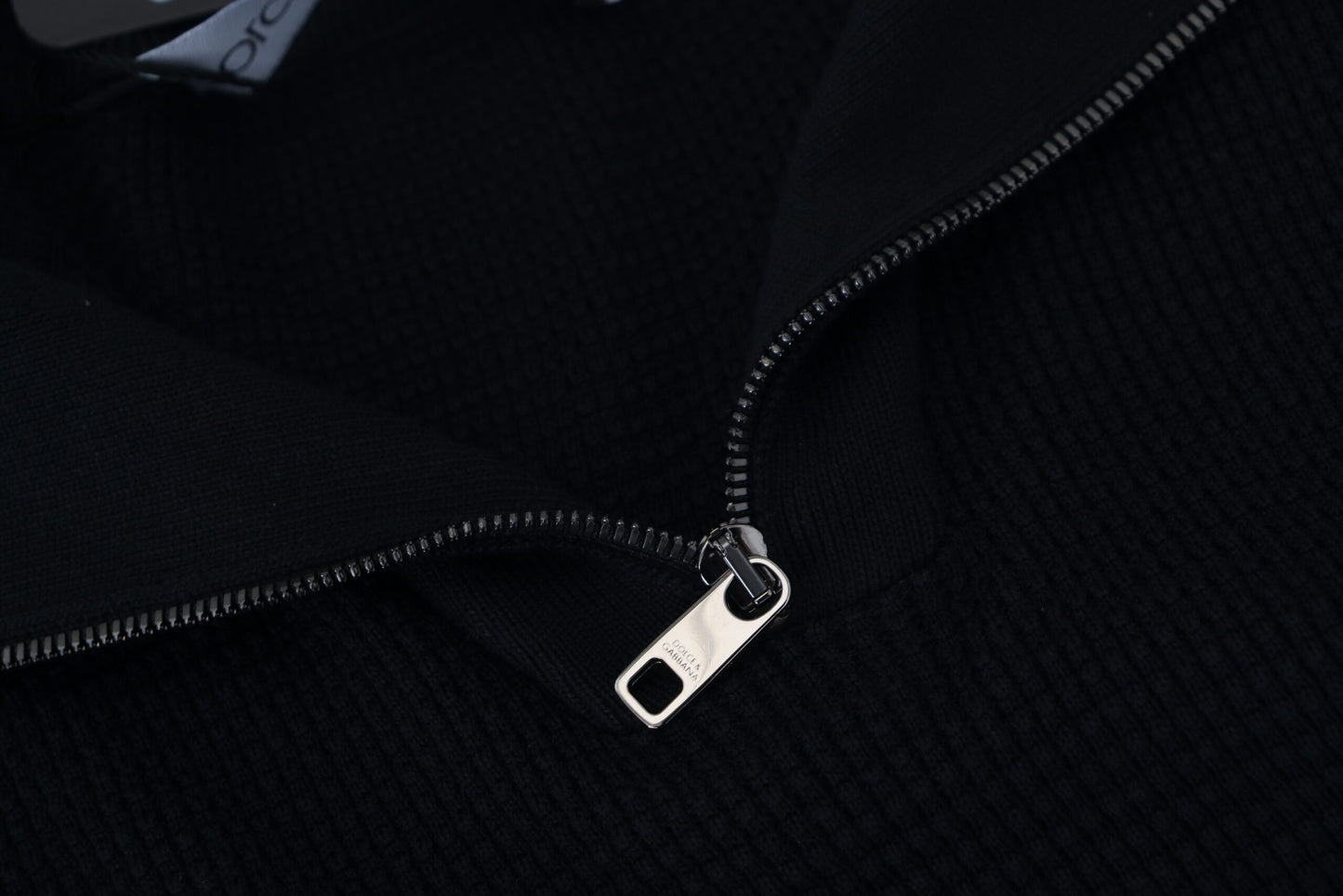 Dolce & Gabbana Eleganter Pullover aus Seidenmischung in Schwarz