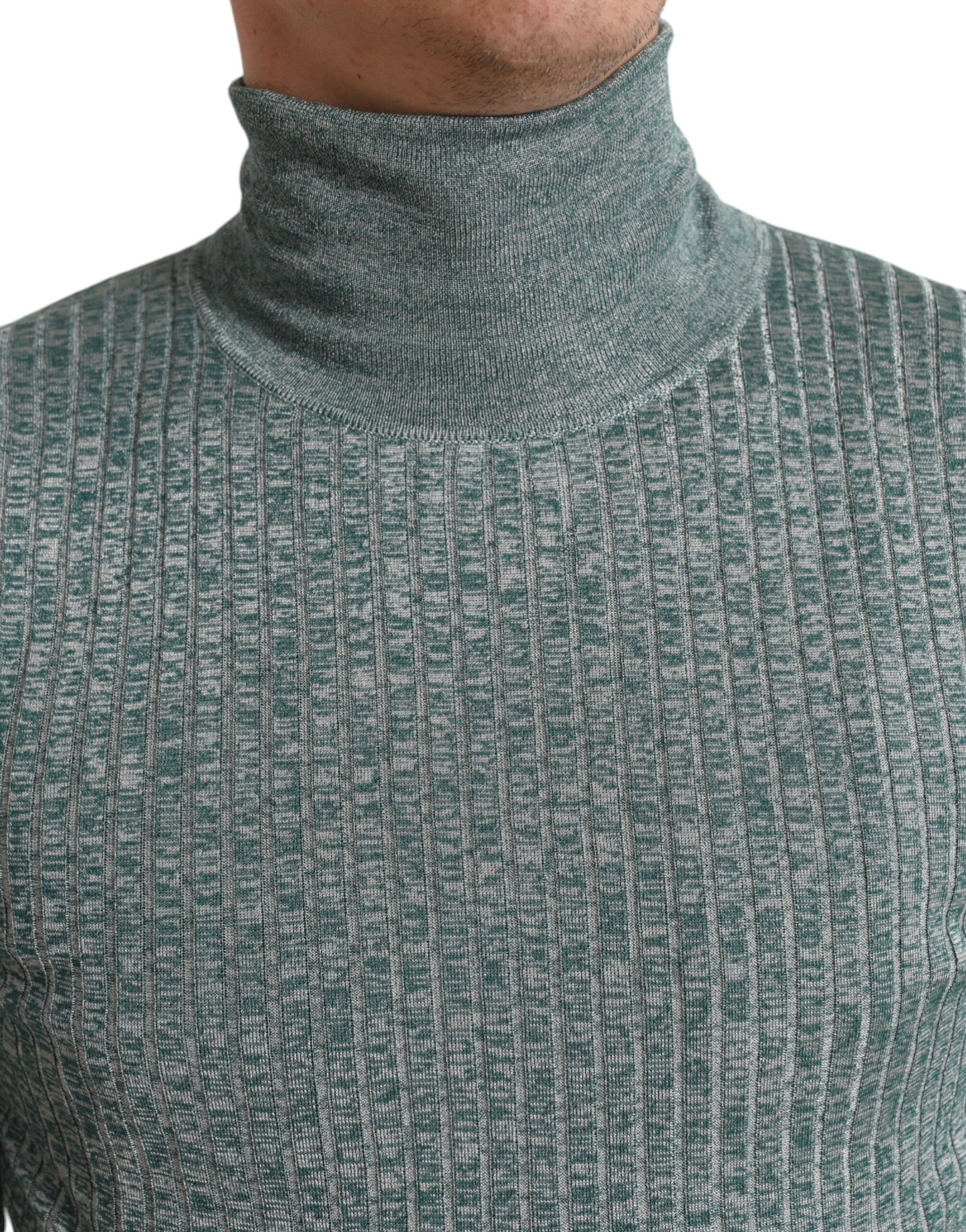 Eleganter grüner Rollkragenpullover von Dolce & Gabbana