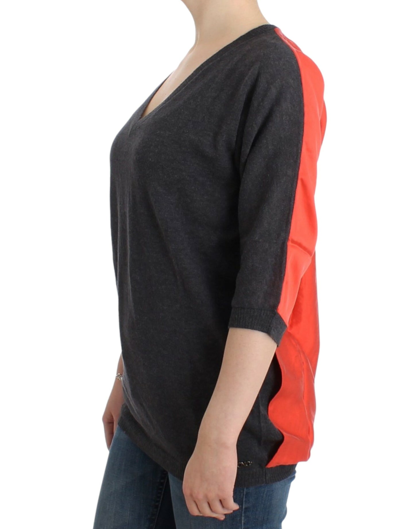 Costume National Chic V-Ausschnitt Alpaka-Mischung Kurzarmpullover