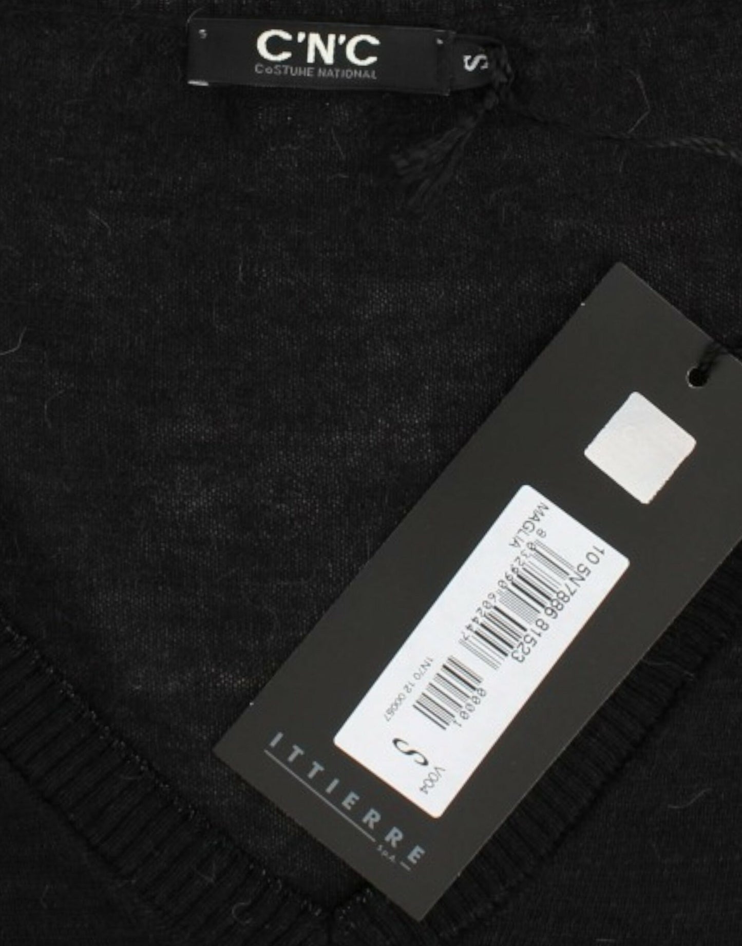 Jersey ligero cuello pico negro