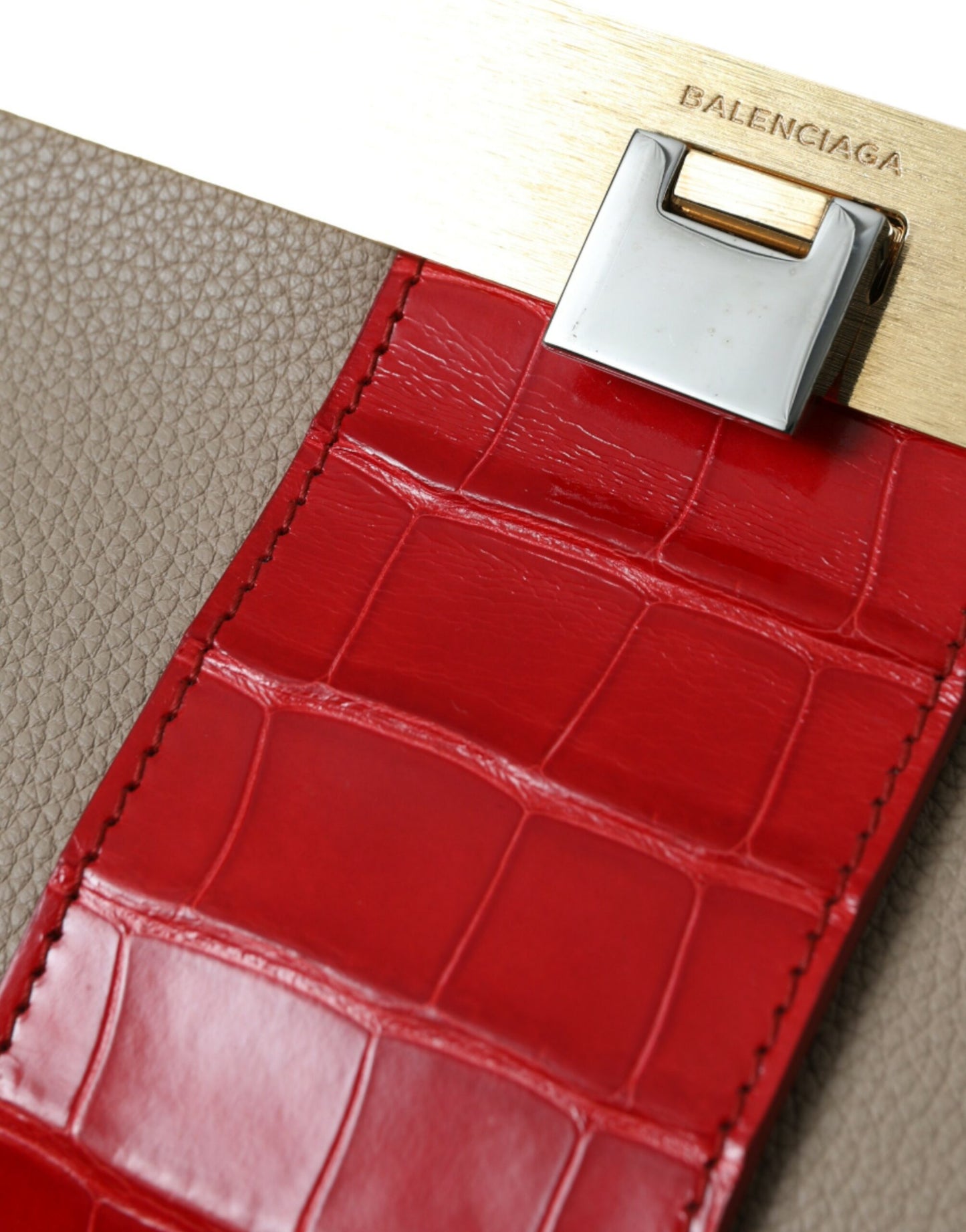 Clutch in pelle esotica bicolore Balenciaga
