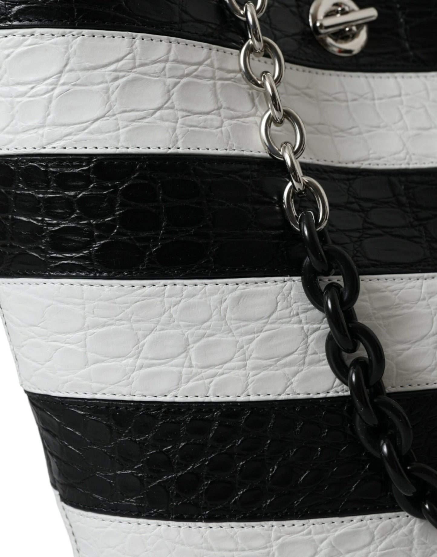 Sac Maxi seau en cuir crocodile Balenciaga Chic