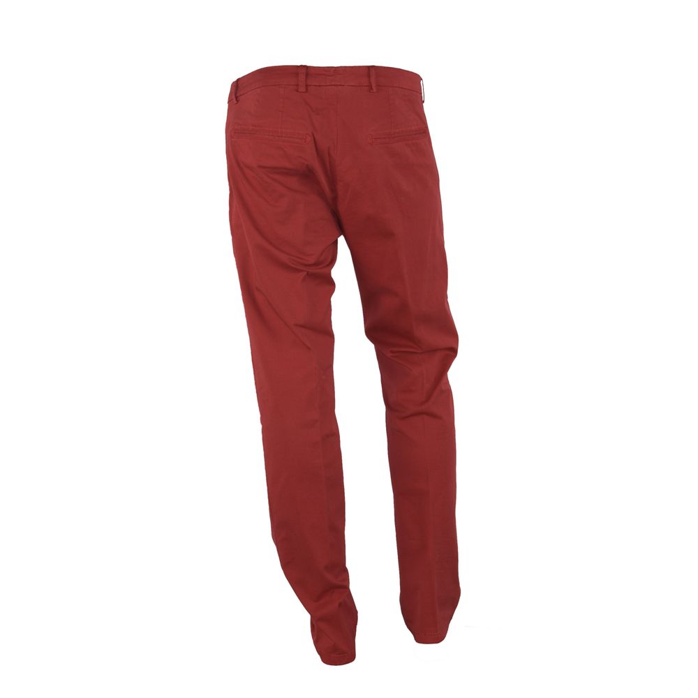 Vaqueros y pantalón de algodón rojos