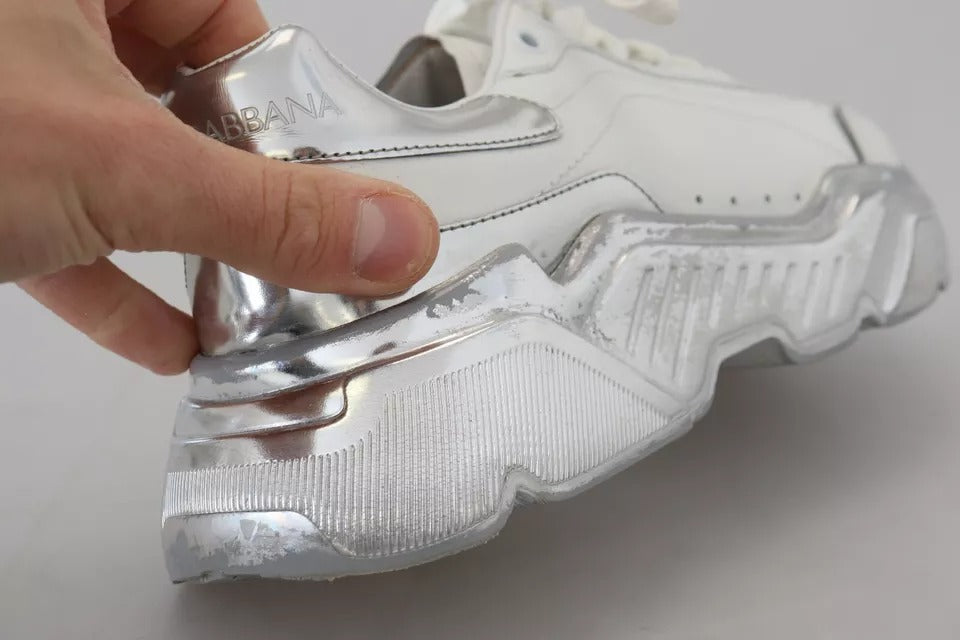 Dolce & Gabbana Daymaster Sneakers aus weißem und silbernem Leder für Damen