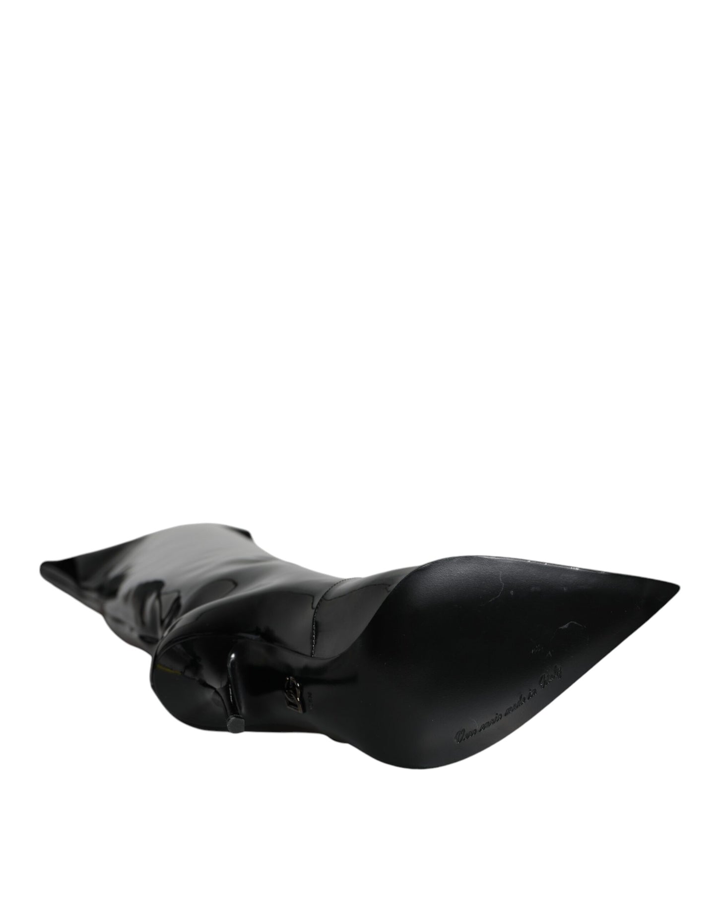 Dolce & Gabbana – Kniehohe Stiefel aus schwarzem Lackleder