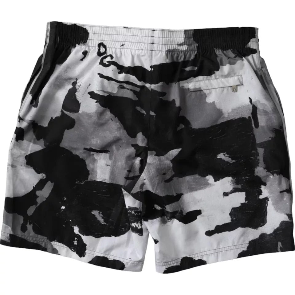 Dolce & Gabbana Mehrfarbige Camouflage DG Logo Strandmode Shorts Bademode