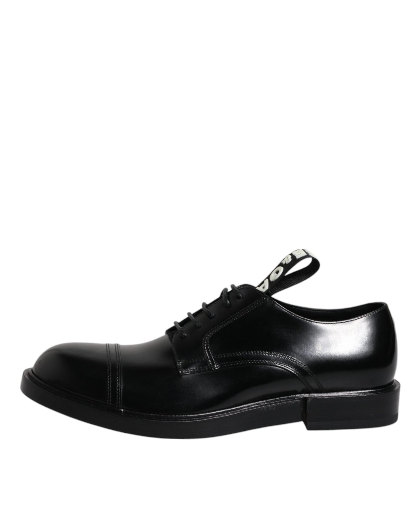 Dolce & Gabbana – Derby-Schnürschuhe aus schwarzem Lackleder für formelle Anlässe