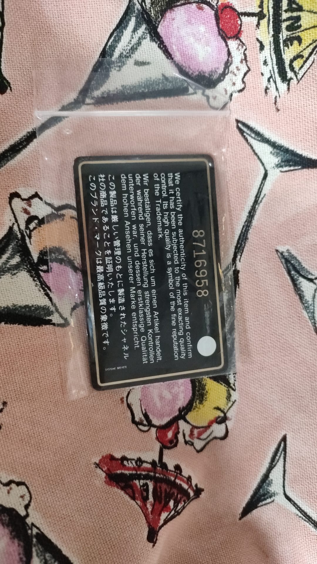 Sac à main imprimé en toile Parfait de la collection Croisière Rose de Chanel