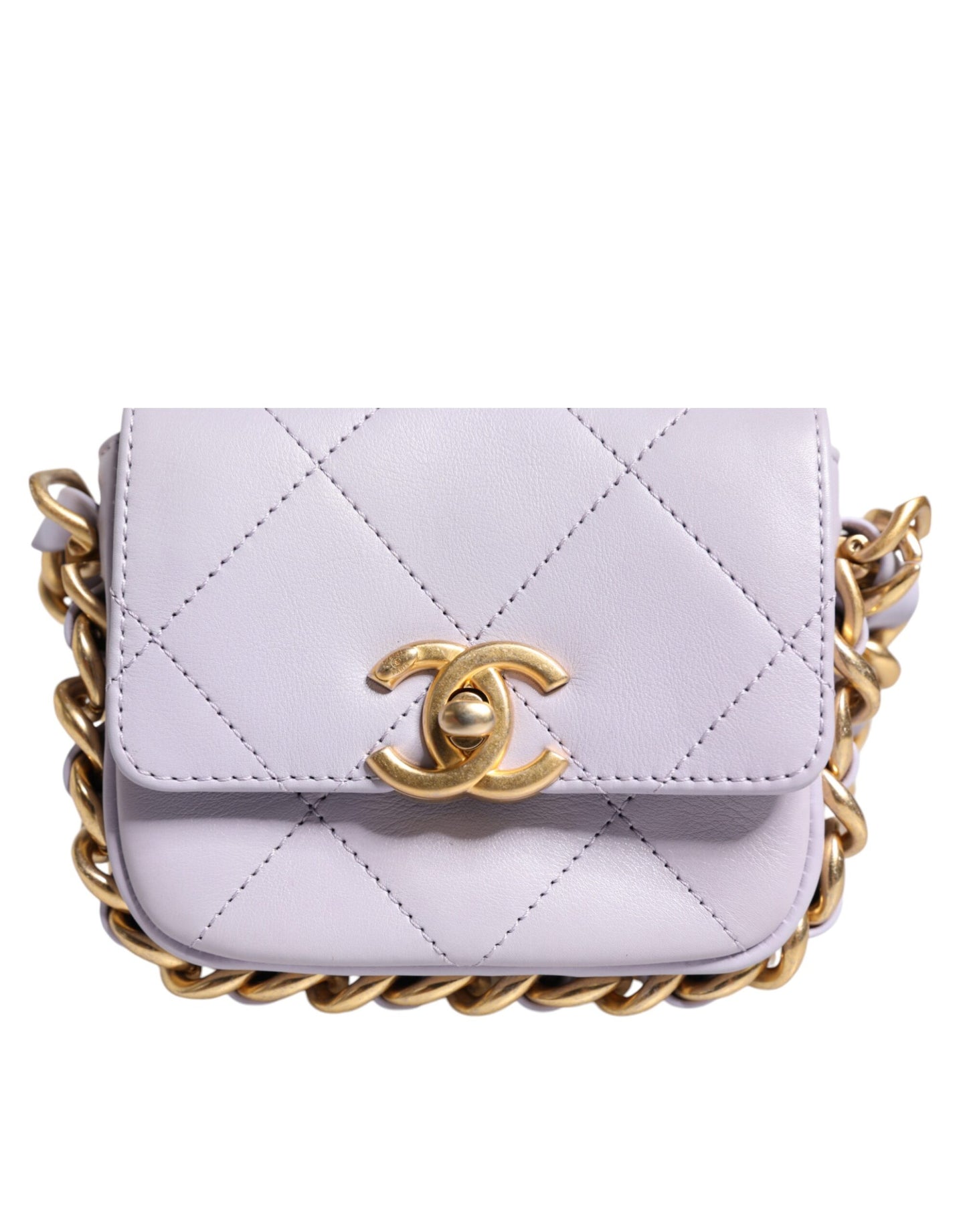 Sac à bandoulière mini en cuir de veau matelassé bleu Chanel avec chaîne de cadre.