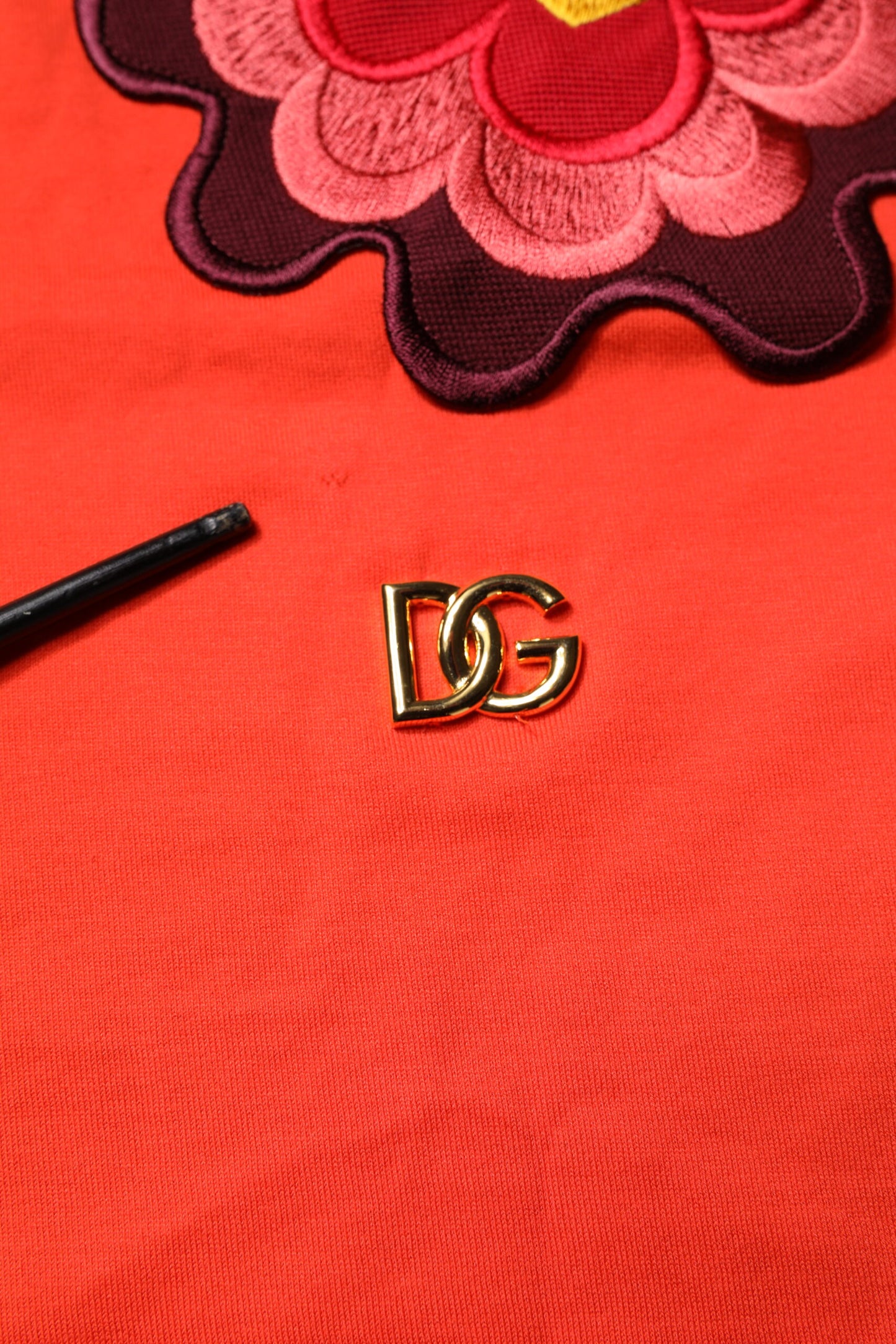 Dolce & Gabbana Red Floral Embroidery Cotton Crew Neck T-shirt