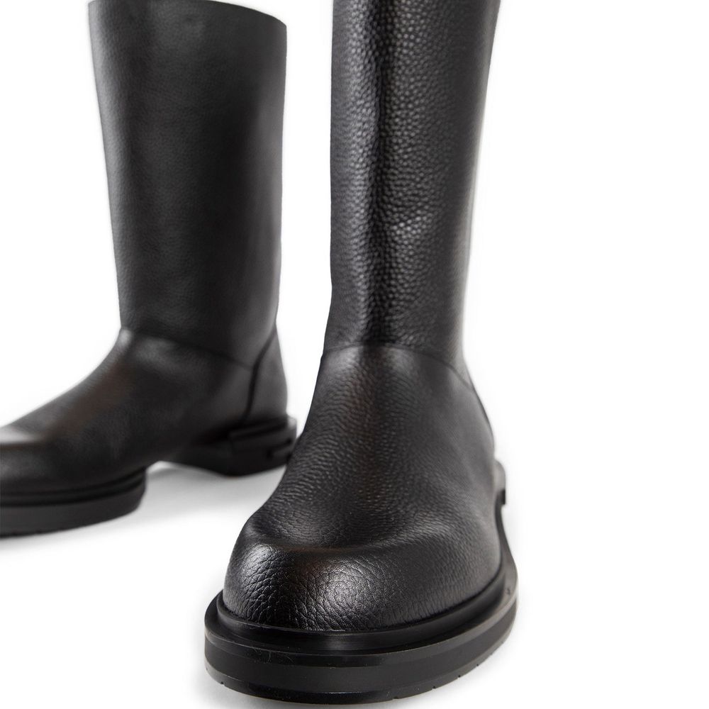 Fendi Leather Frame Boots