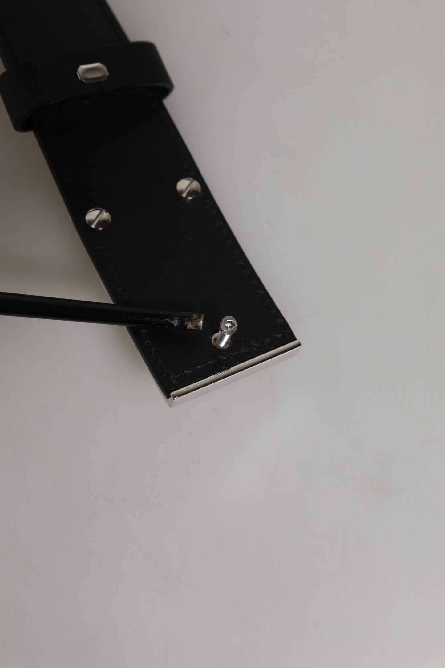 Dolce & Gabbana Black Leather Classic Metal Logo Buckle Belt