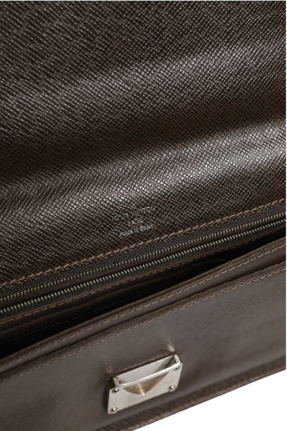 Louis Vuitton Belaia Clutch Taiga Leather