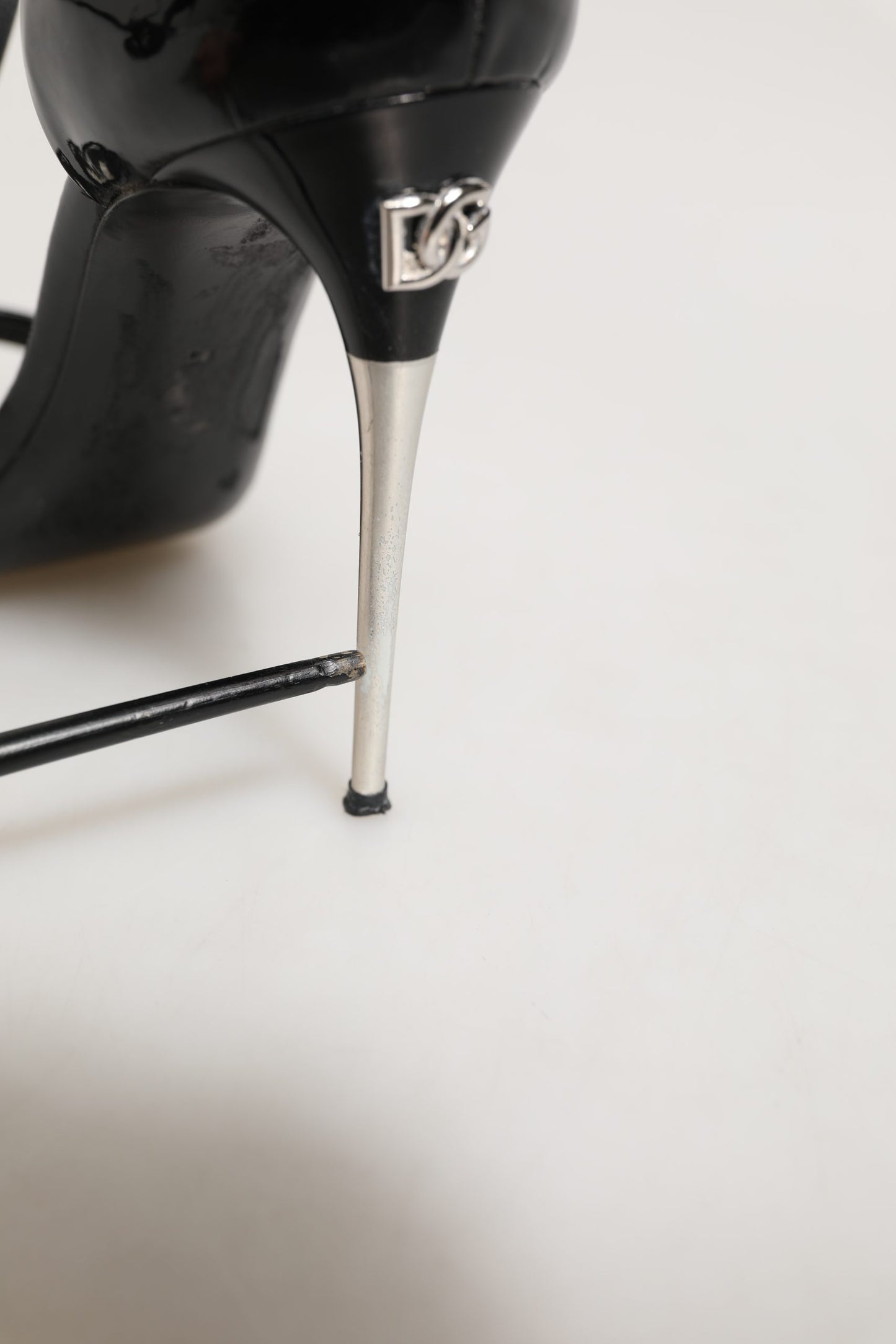 Dolce & Gabbana Black Leather T-strap Heels Sandals Shoes
