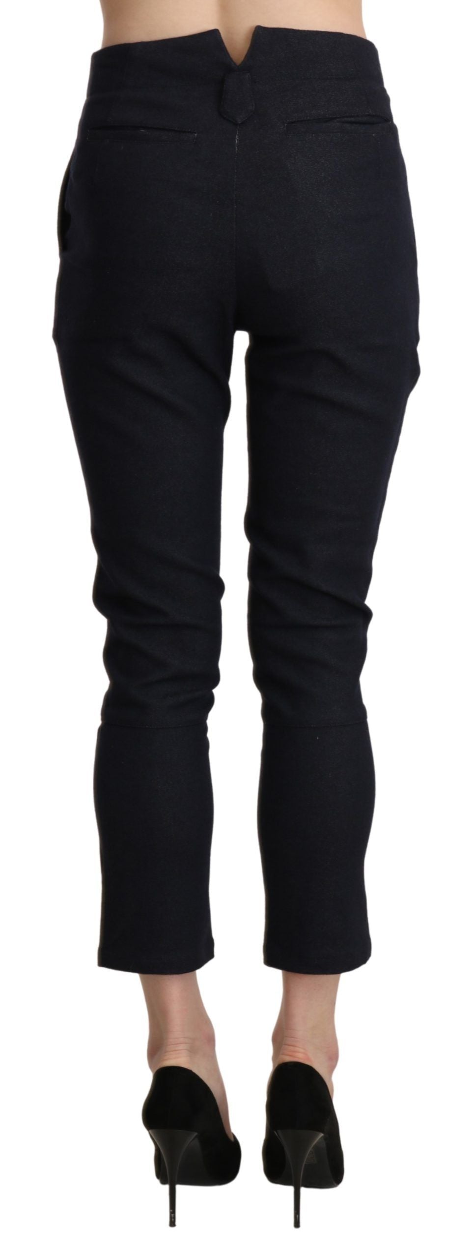 Pantaloni neri in cotone corto Capri a vita alta
