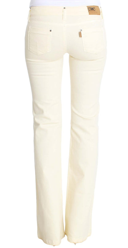 Jeans a zampa elasticizzati in cotone bianco