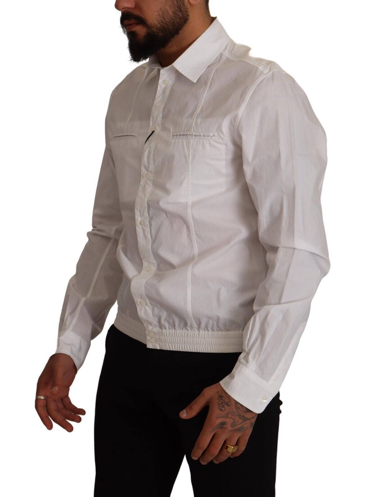 Camisa blanca con cuello y botones de algodón para hombre