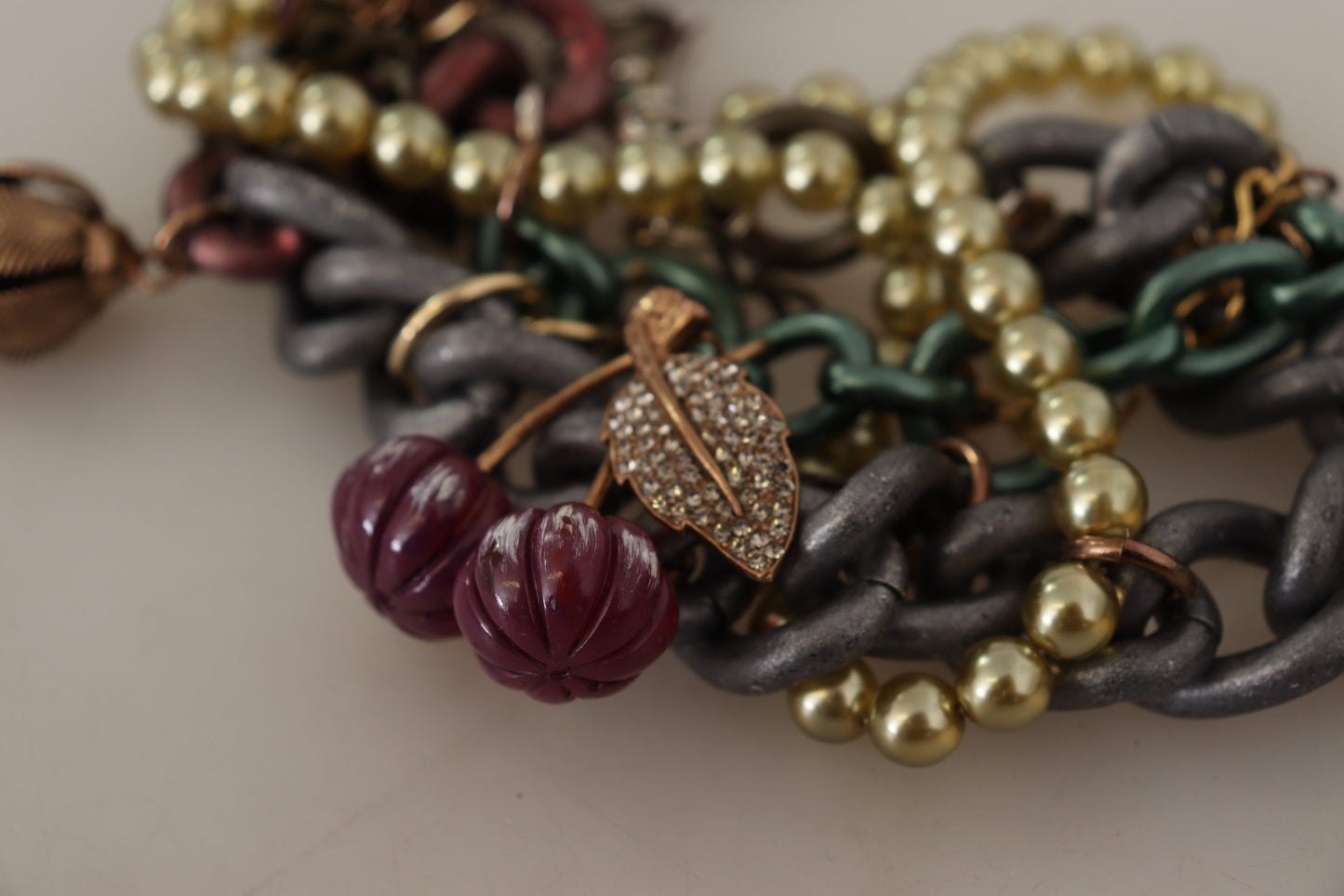 Collar llamativo de cristal floral Sicilia de latón dorado