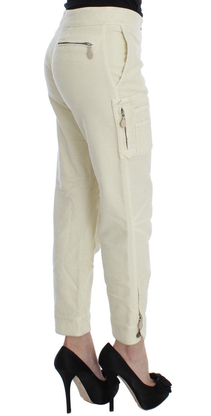 Pantaloni cargo corti capri in cotone beige