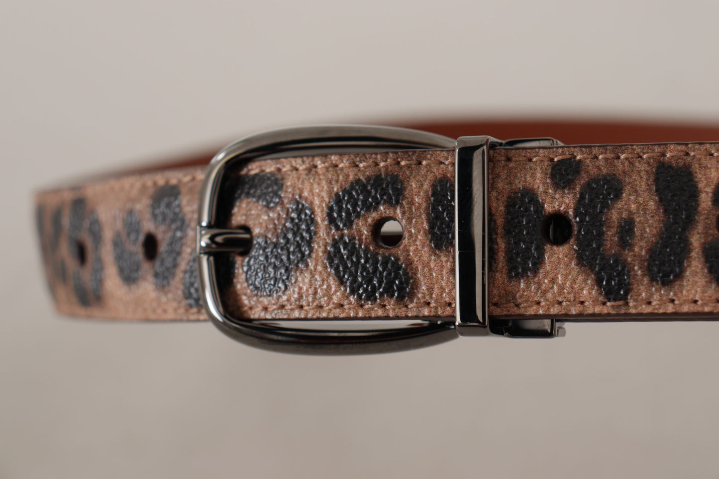 Cintura con fibbia in pelle goffrata leopardo marrone