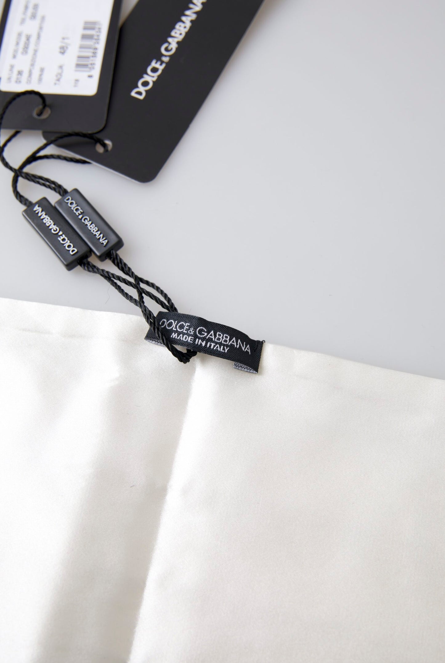 Dolce &amp; Gabbana Eleganter weißer Seidenkummerbund
