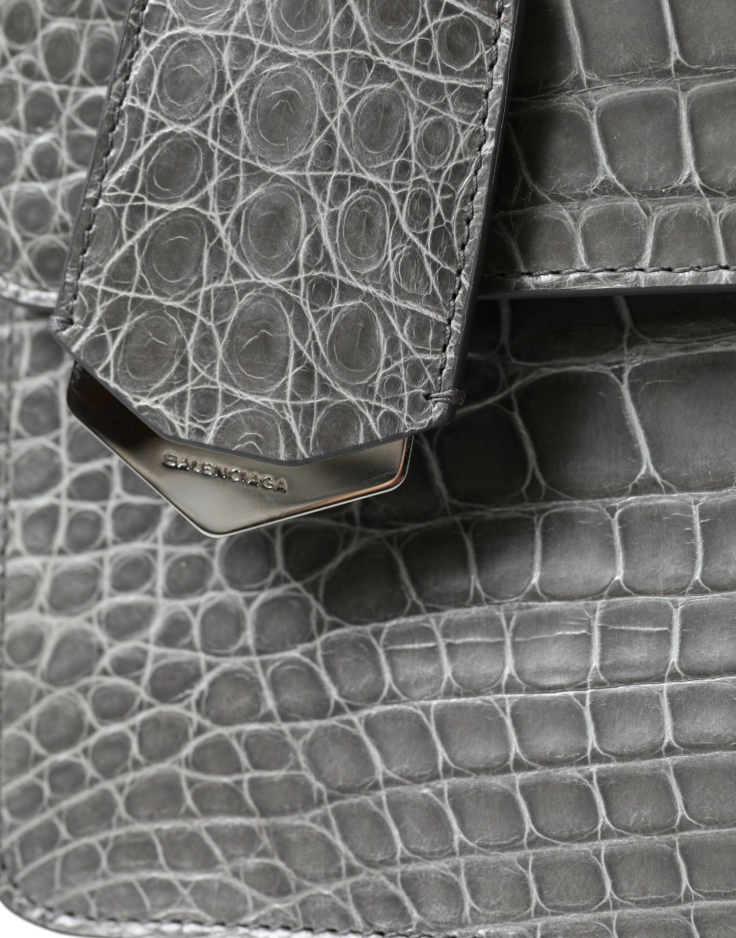 Balenciaga – Mittelgroße Umhängetasche aus Alligatorleder