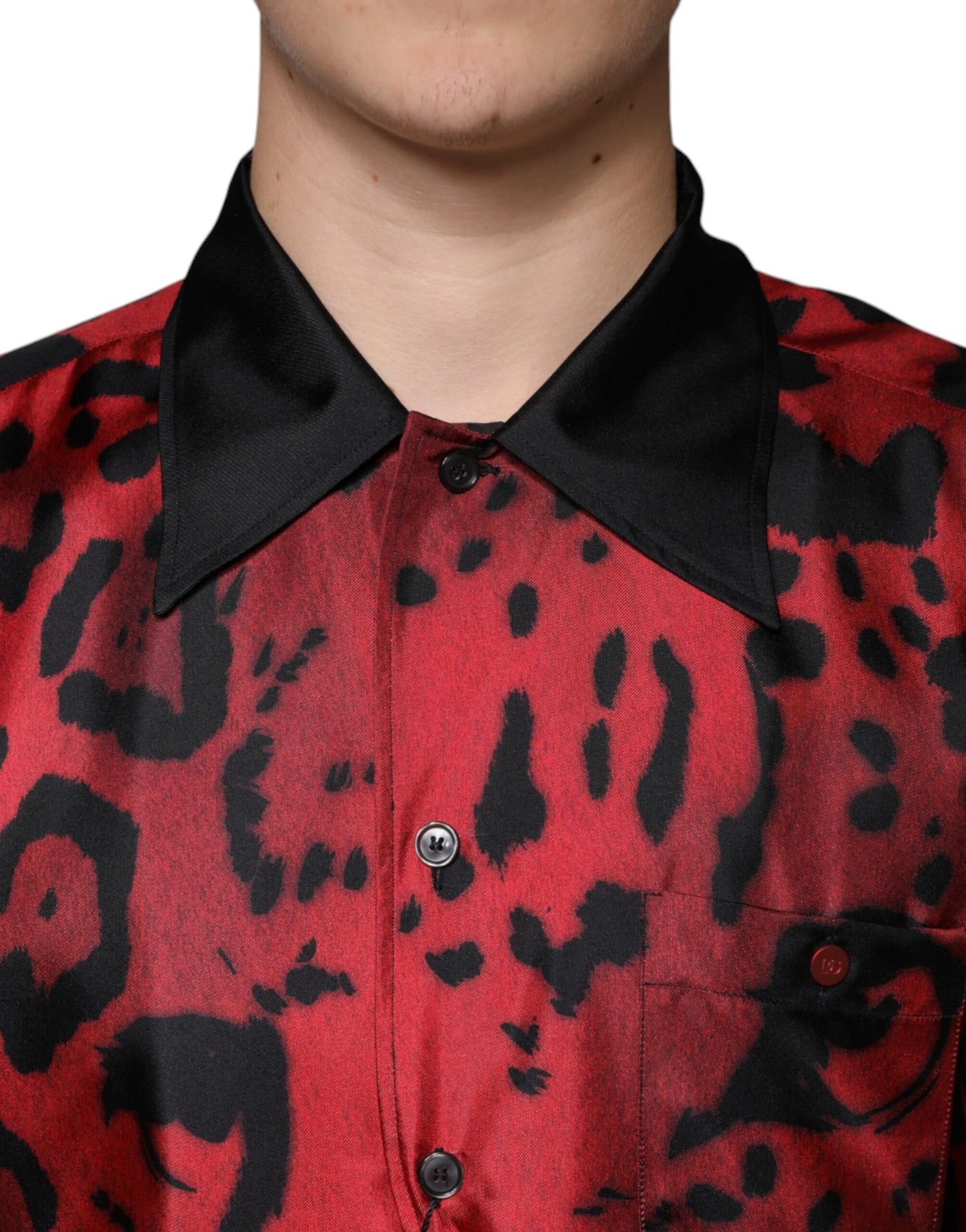 Dolce &amp; Gabbana - Rotes Button-Down-Hemd aus Seide mit Leopardenmuster