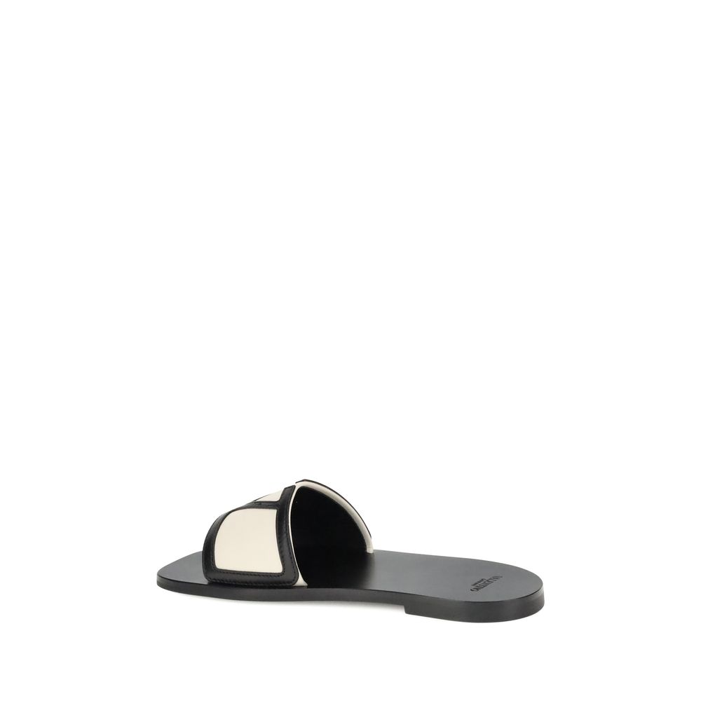 Valentino Garavani Viva Superstar Sandals