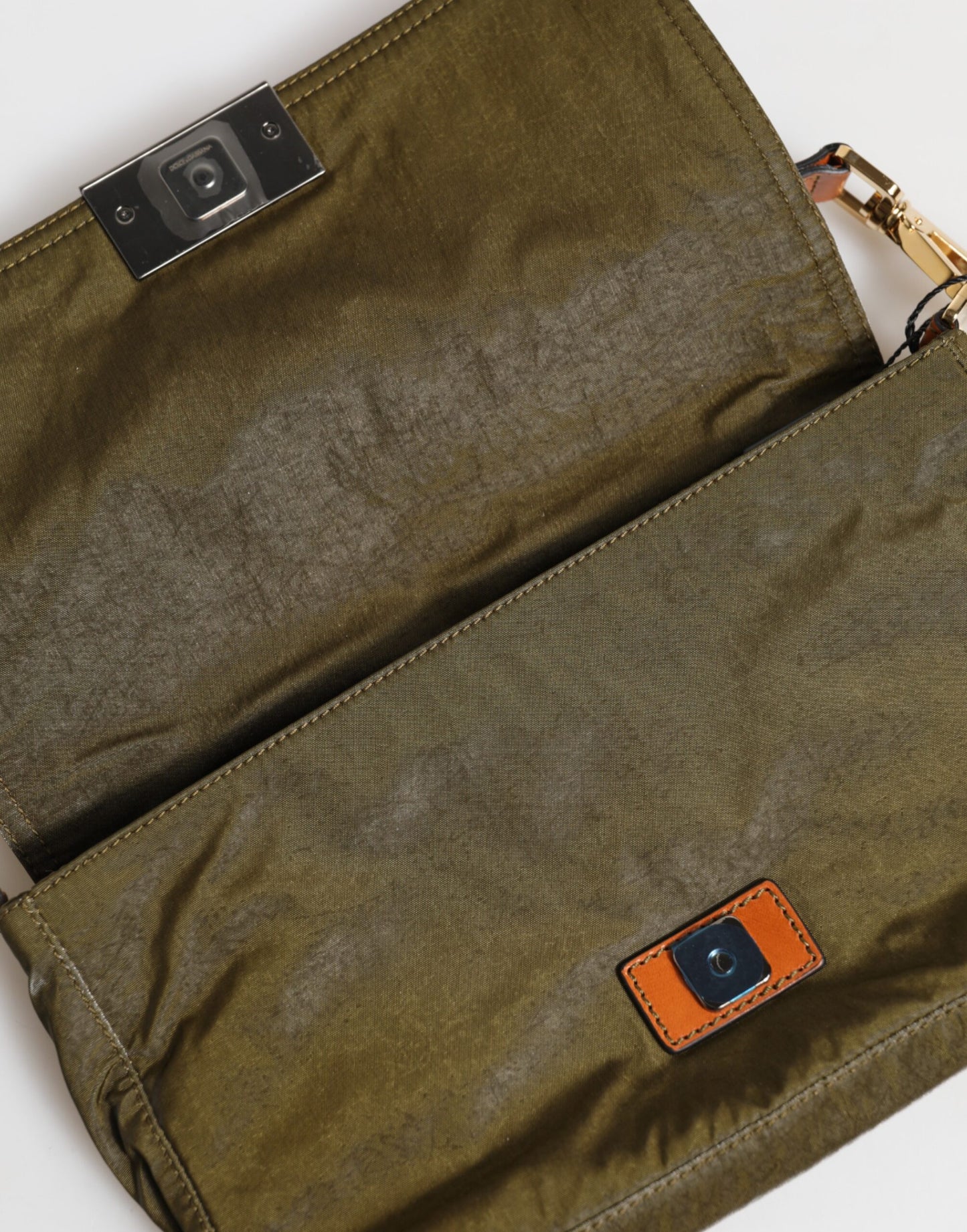 Dolce &amp; Gabbana Handtasche mit dunkelgrünem Nylon-Logo-Schulterriemen