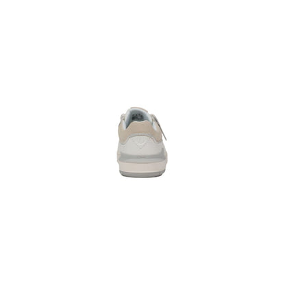 Clarks White Leather Sneaker